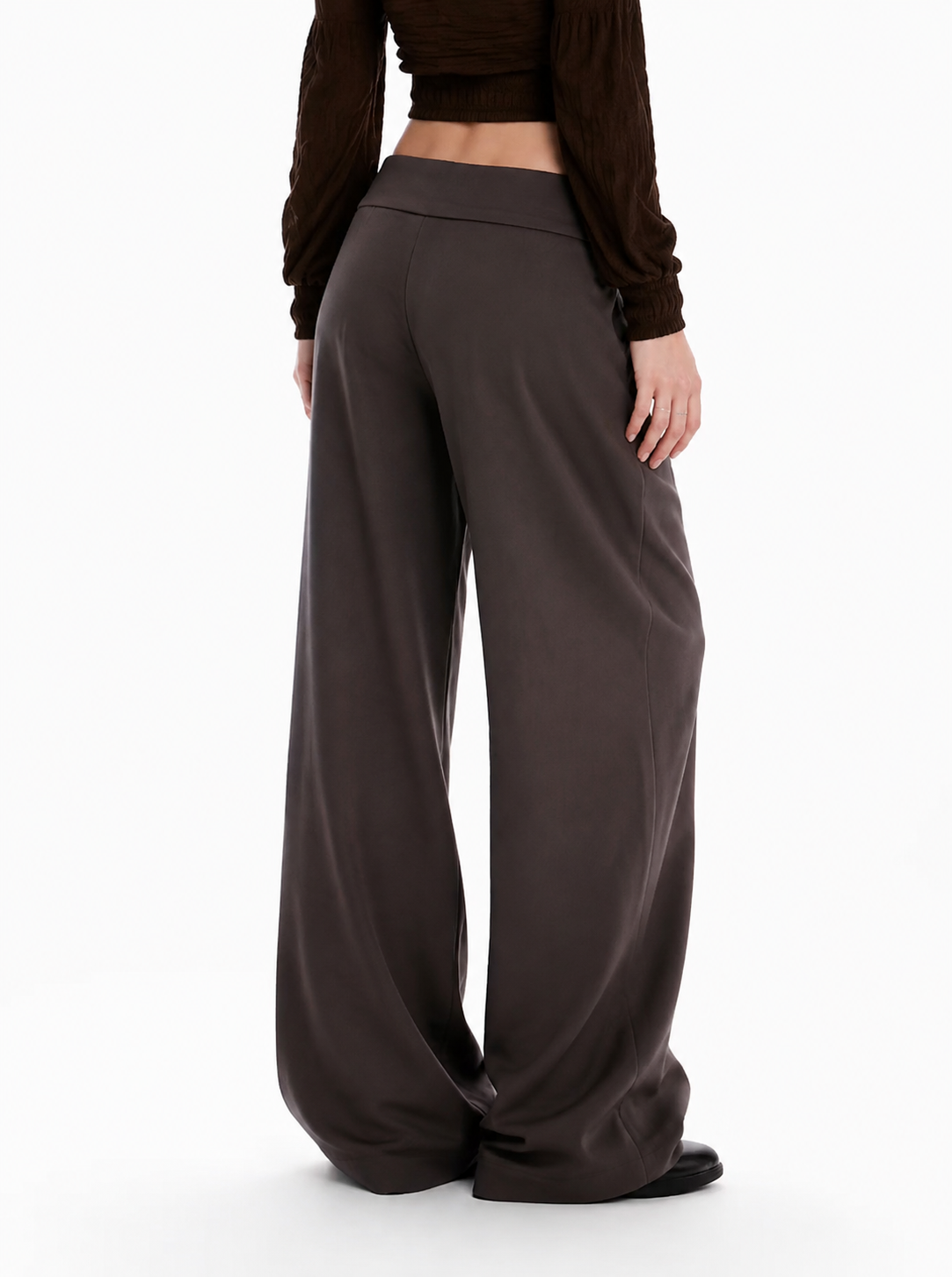 Brown retro-style wide-leg pants with a turn-up waist design