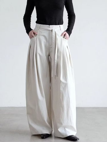 Off-white high-waisted pleated wide-leg balloon pants